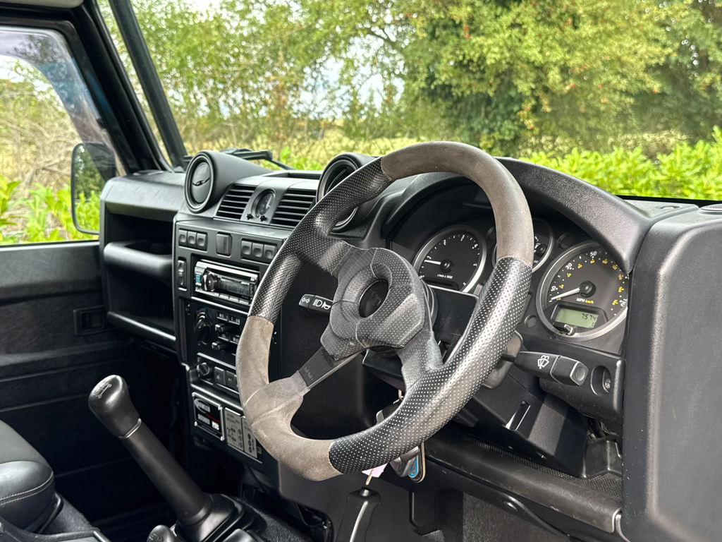 Land Rover Defender 110 110 2.2 Tdci White #13