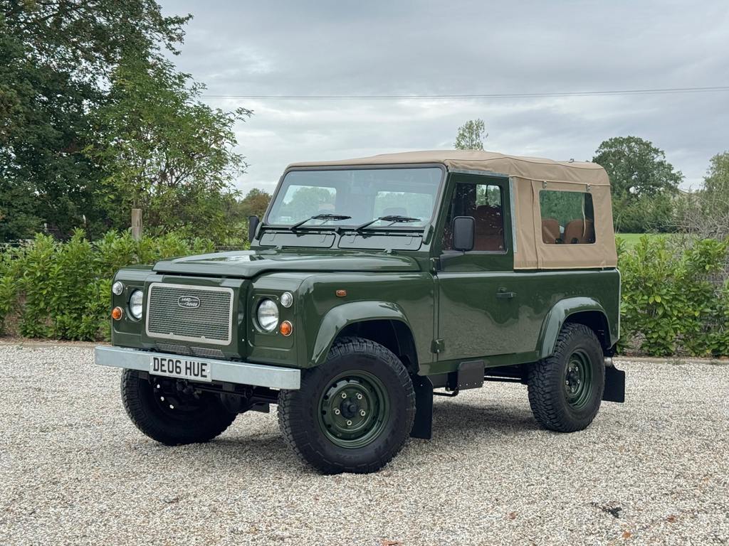 Land Rover Defender 90 Defender 90 Td5 Black #17