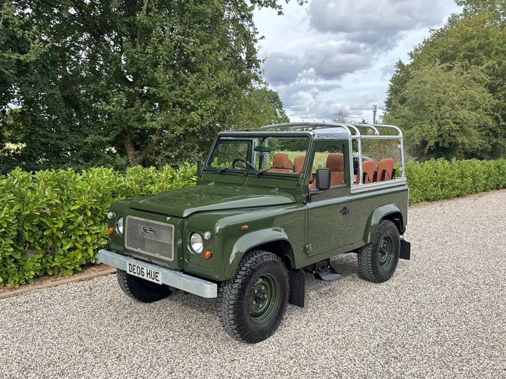 Land Rover Defender 90 Defender 90 Td5 Black #19