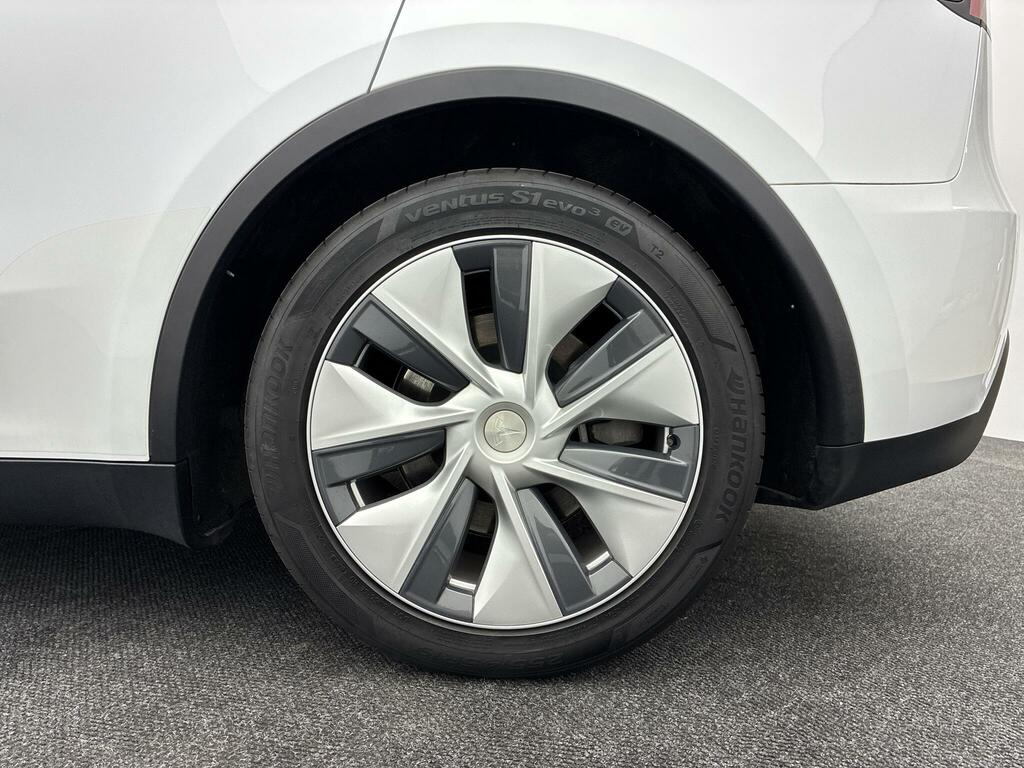 Tesla Model Y Auto Rwd 5dr White #6
