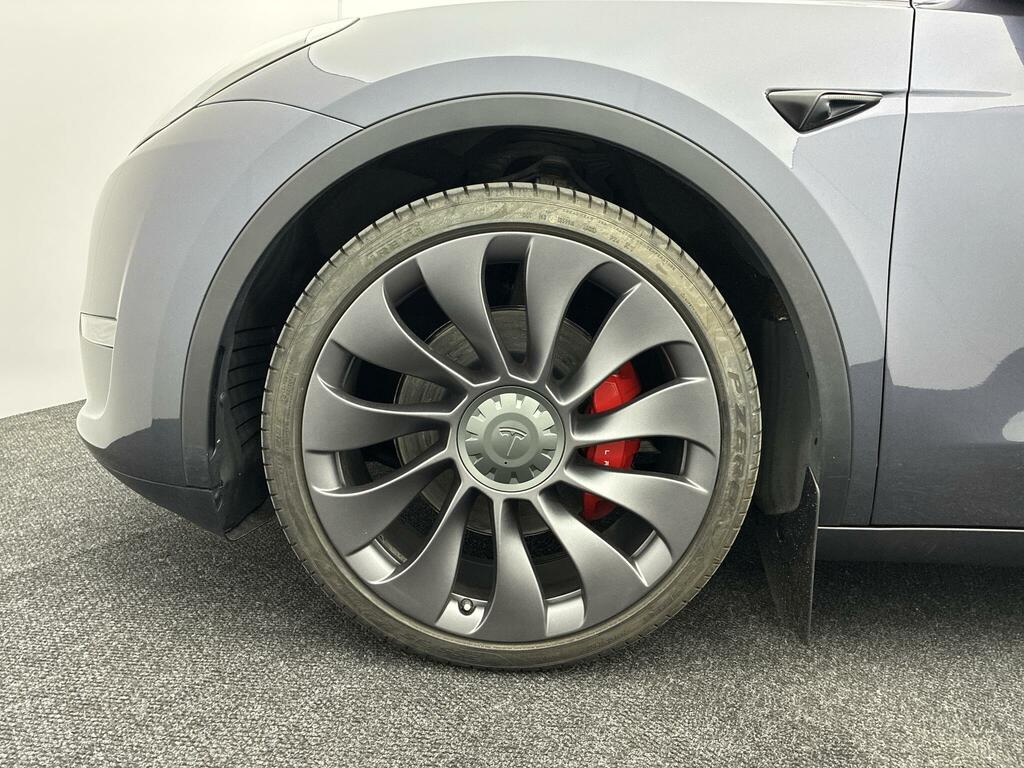 Tesla Model Y Performance Silver #4