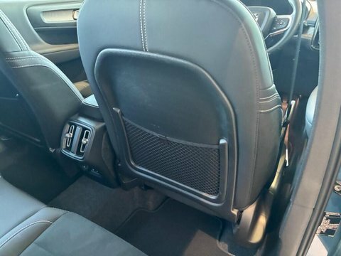Volvo XC40 1.5 T3 163 R-design #46
