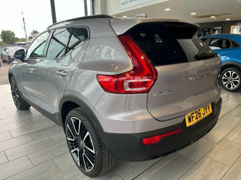 Volvo XC40 2.0 B4 Mhev WF26JYY #4