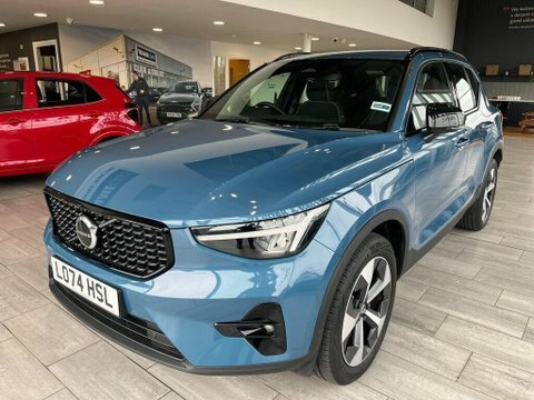 Volvo XC40 T5 Recharge Phev R-design Pro Black #3