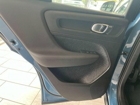 Volvo XC40 T5 Recharge Phev R-design Pro Black #25