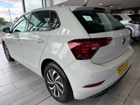 Volkswagen Polo Match Black #20