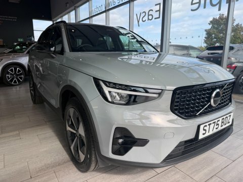 Volvo XC40 2.0 B4 Mhev