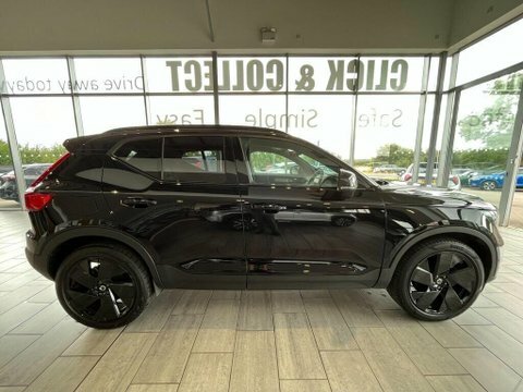 Volvo XC40 2.0 B3 Mhev #4