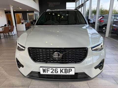 Volvo XC40 2.0 B4 Mhev #2