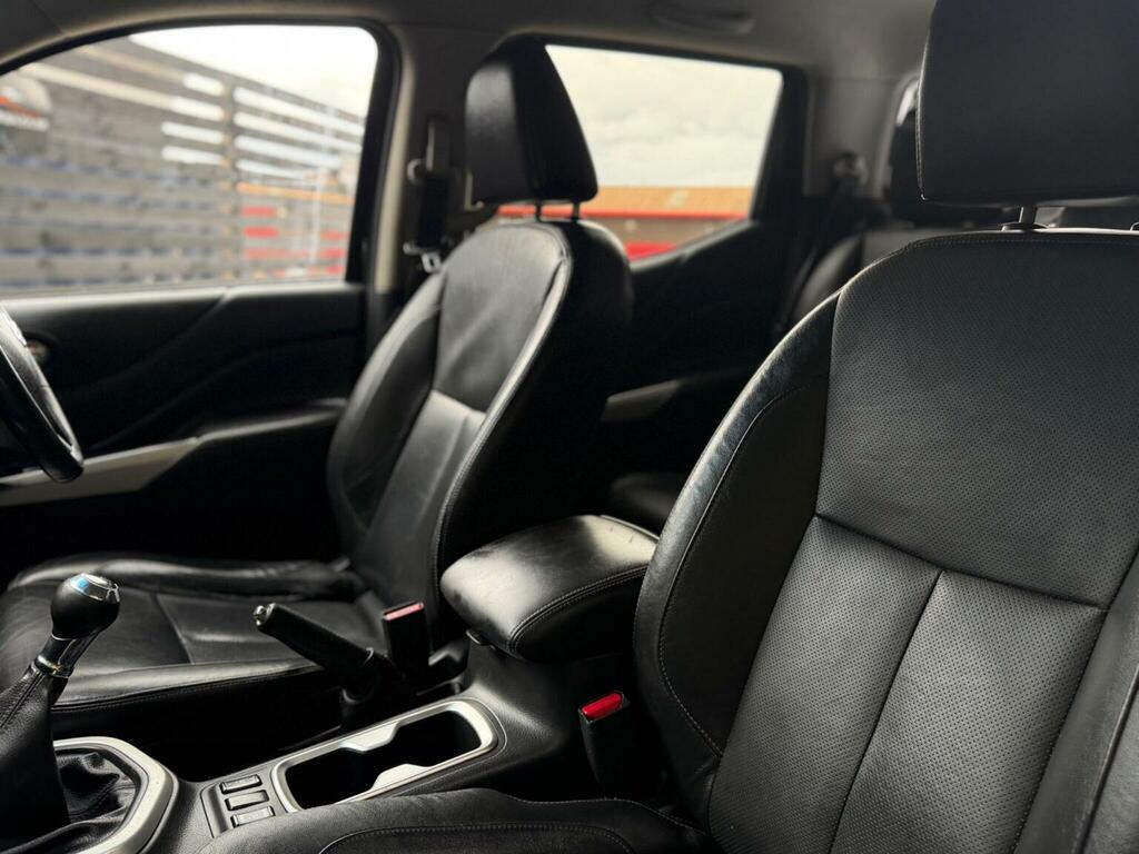 Nissan Navara Pickup Blue #40