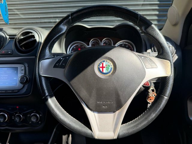 Alfa Romeo MiTo Twinair Qv Line Red #25