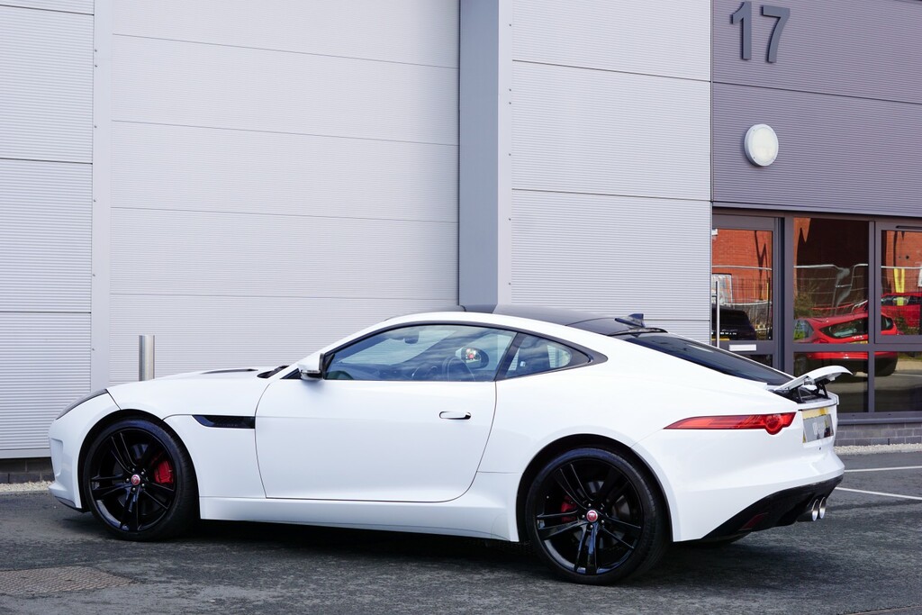 Jaguar F-Type Jaguar 3.0 Supercharged V6 Coupe White #16