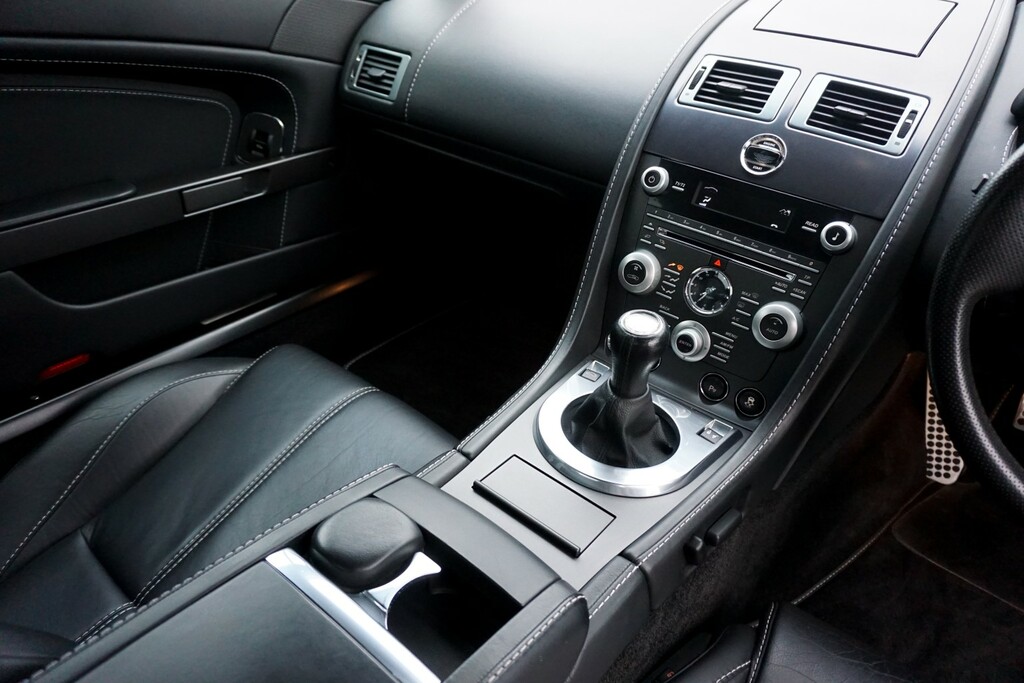 Aston Martin Vantage V8 N420 Roadster Silver #25