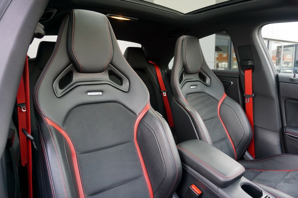 Mercedes-Benz CLA Class 2.1 Cla 200 D Amg Line White #35