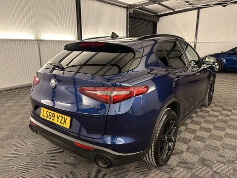 Alfa Romeo Stelvio Estate Black #53