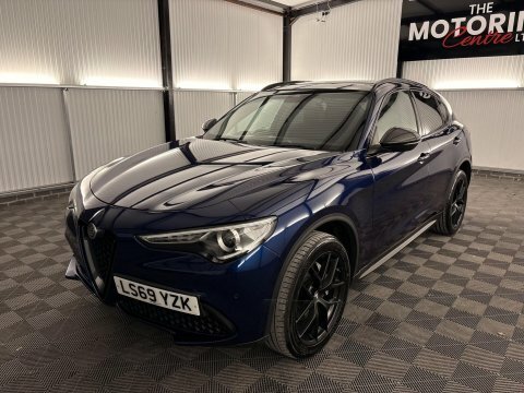 Alfa Romeo Stelvio Estate Black #47