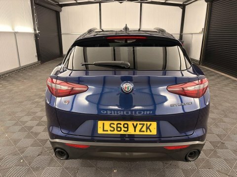 Alfa Romeo Stelvio Estate Black #52