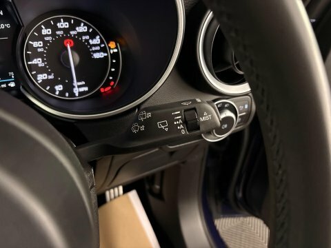 Alfa Romeo Stelvio Estate Black #26