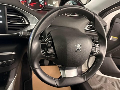 Peugeot 308 1.2 Puretech 130 Tech Edition #24
