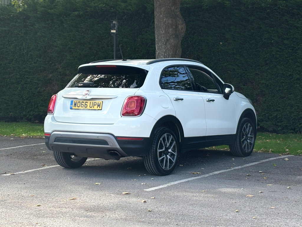 Fiat 500X 1.4 Multiair Cross Plus White #2