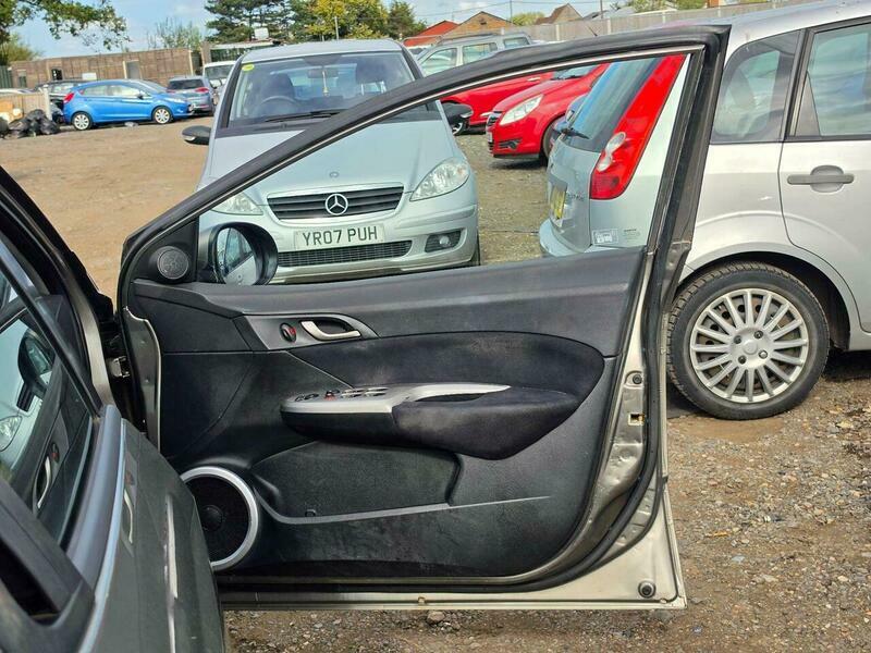 Honda Civic 1.8 I-vtec Es Black #30
