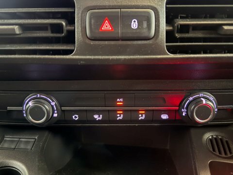Vauxhall Combo 2021 71 1.5 Grey #2