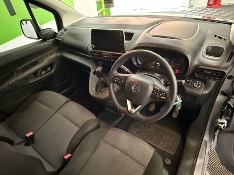 Vauxhall Combo 2021 71 1.5 Grey #5
