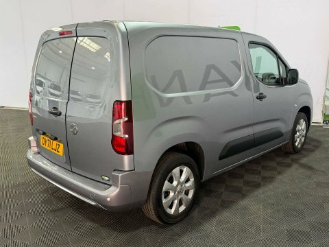 Vauxhall Combo 2021 71 1.5 Grey #3