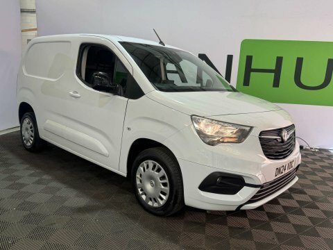 Vauxhall Combo 2024 24 1.5 White