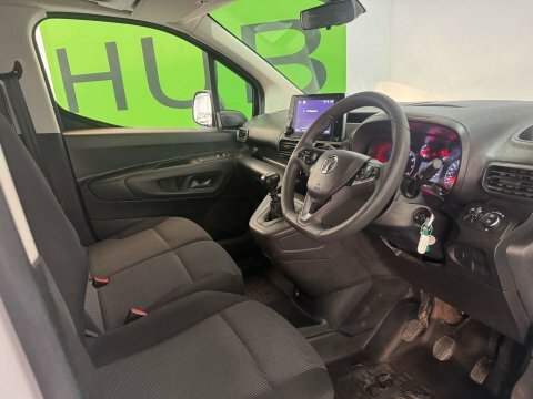 Vauxhall Combo 2024 24 1.5 White #2