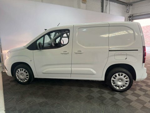 Vauxhall Combo 2024 24 1.5 White #4