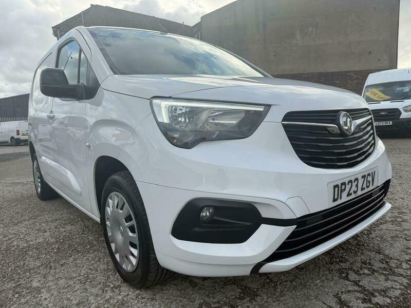 Vauxhall Combo L1h1 2300 Pro S White #5