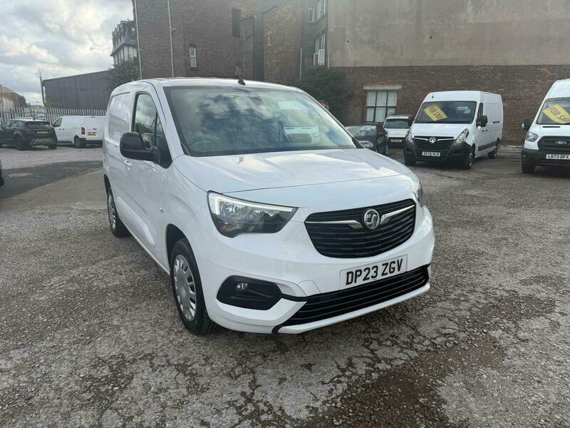 Vauxhall Combo L1h1 2300 Pro S White #4