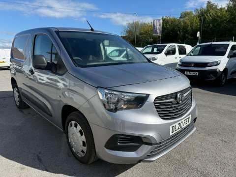 Vauxhall Combo Panel Van 1.5 Turbo D 2300 Sportive L1 H1 Euro 6 4 White #3