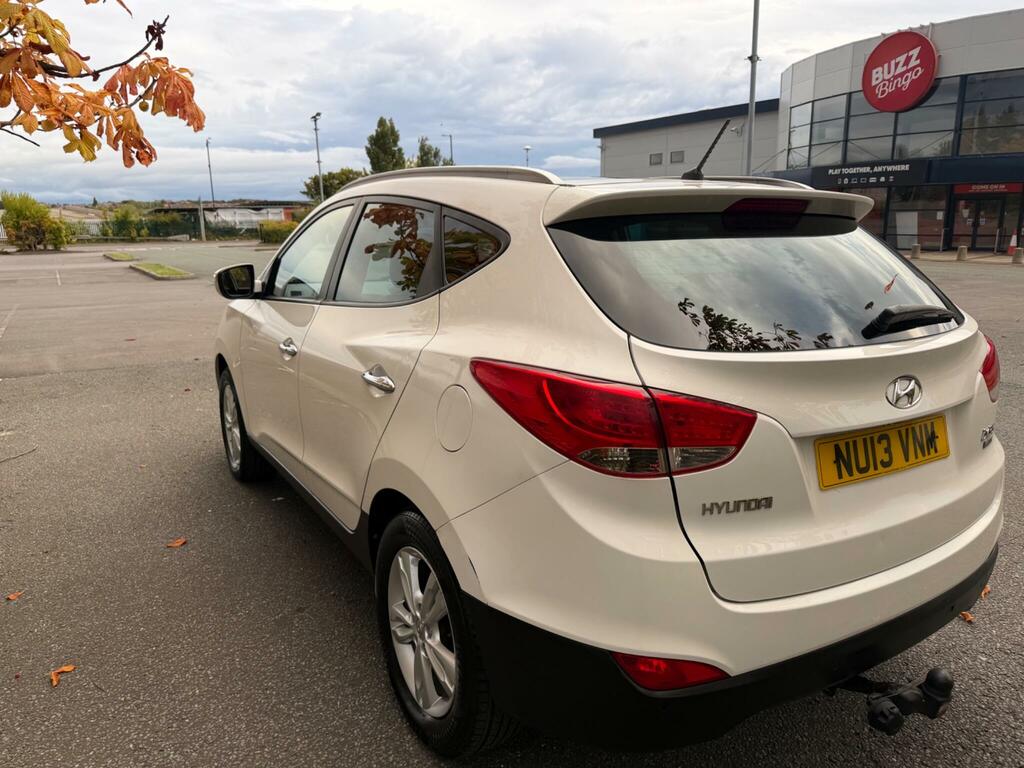Hyundai Ix35 1.7 Crdi Premium Euro 5 Ss White #4