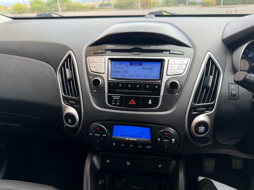 Hyundai Ix35 1.7 Crdi Premium Euro 5 Ss White #15