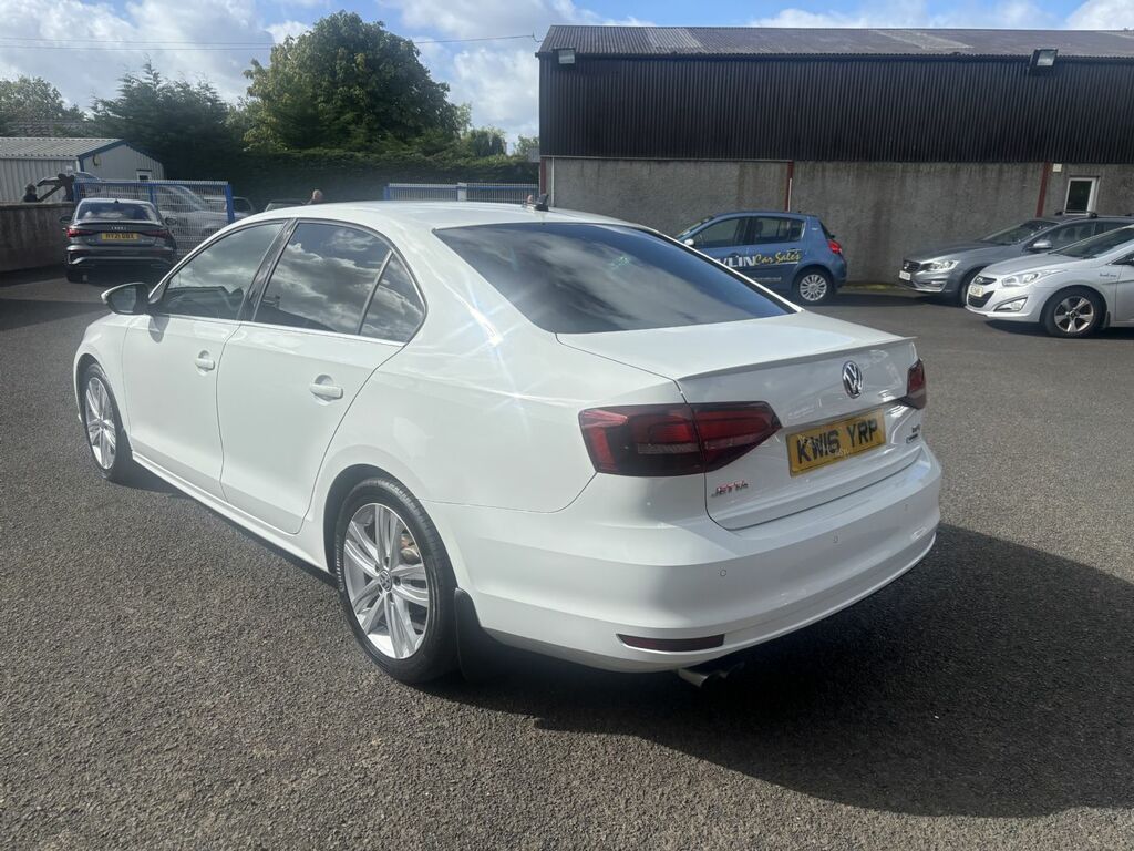 Volkswagen Jetta 2.0 Tdi 150 Gt White #4
