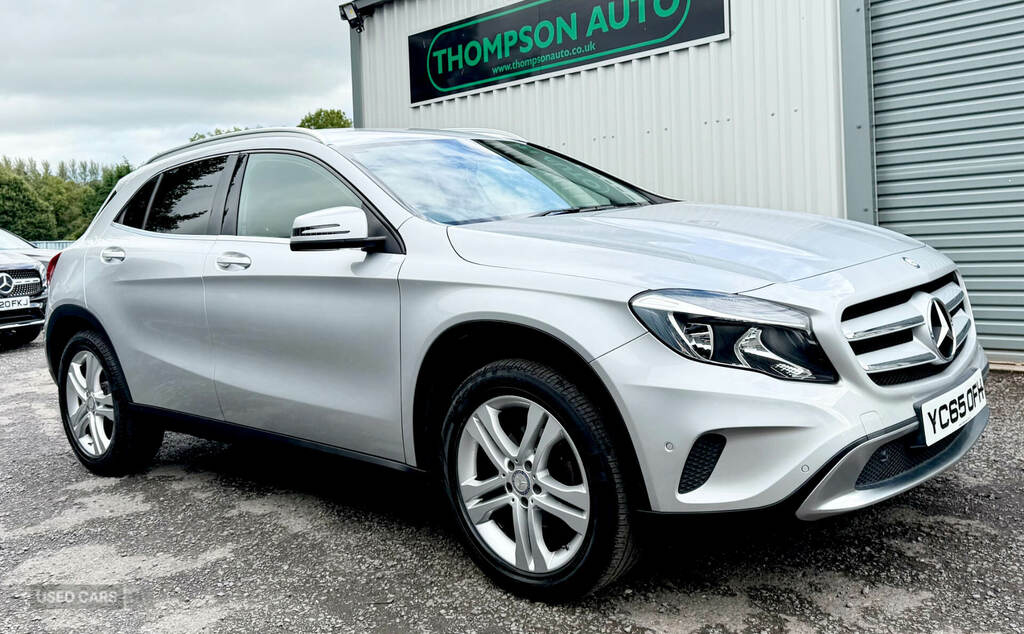 Mercedes-Benz GLA Class Gla220 Amg Line Premiumcdi 4Matic Grey #1