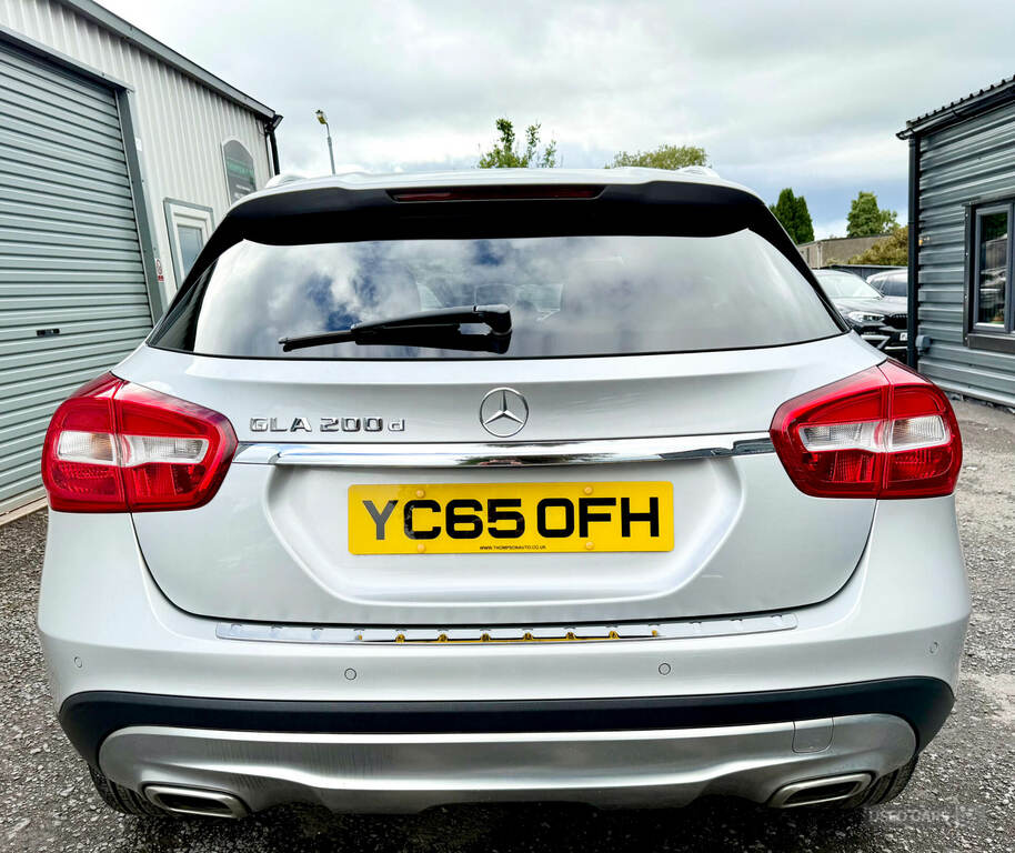 Mercedes-Benz GLA Class Gla220 Amg Line Premiumcdi 4Matic Grey #4