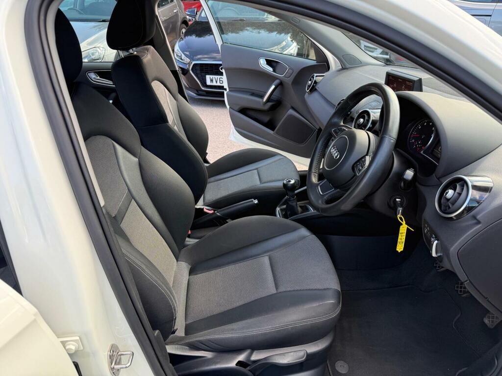 Audi A1 1.4 Tfsi Sport Euro 5 Ss Black #17