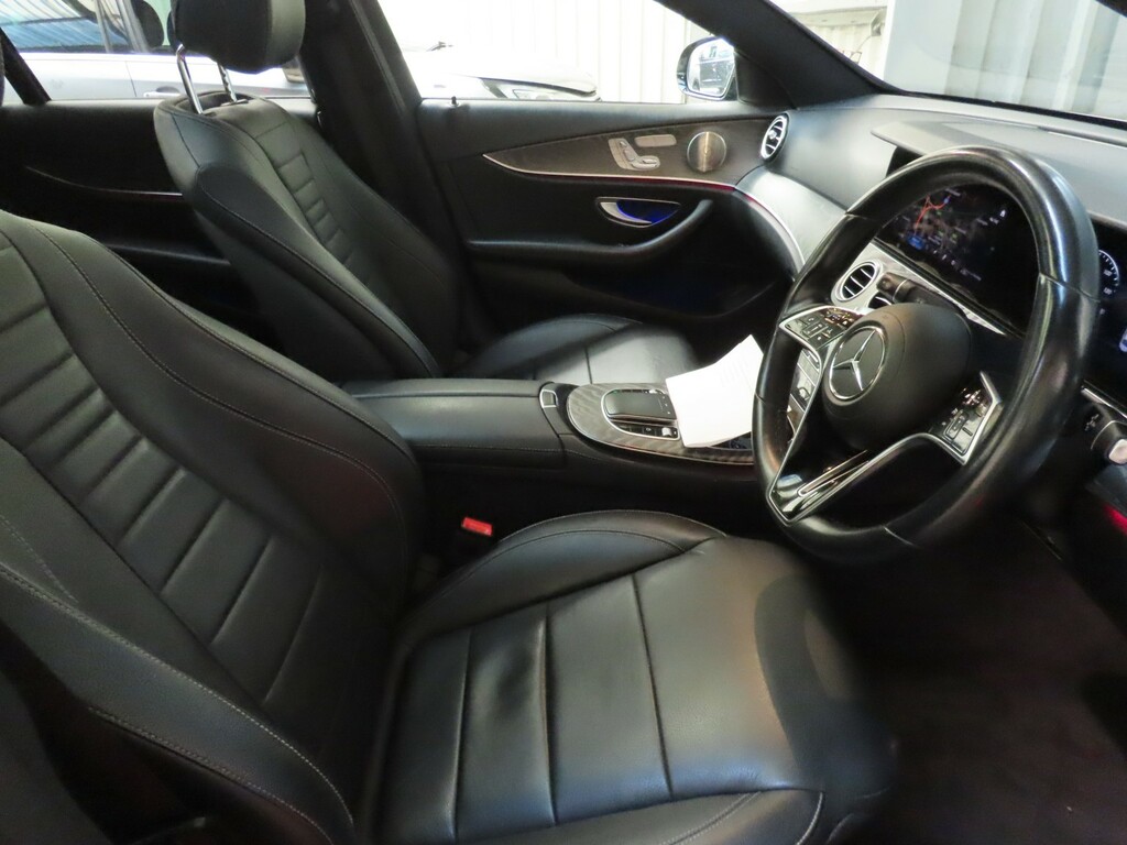Mercedes-Benz E Class 2.0 E220dh Mhev Amg Line Night Edition Black #4