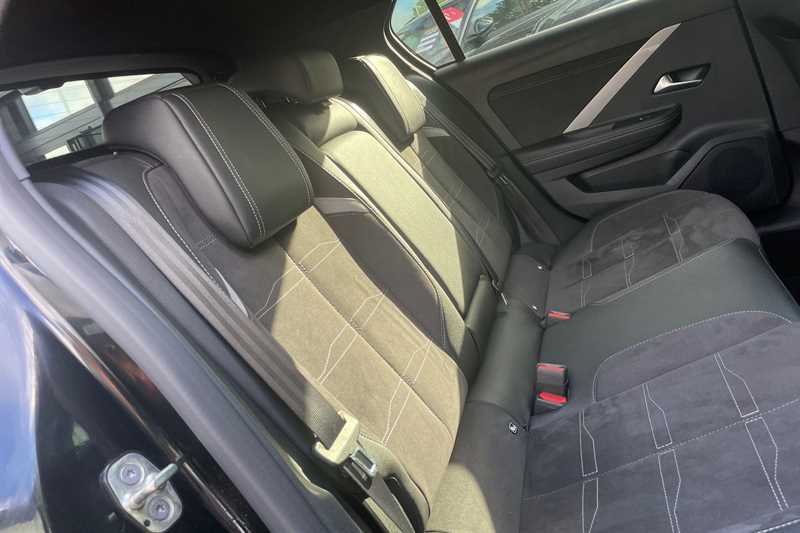 Vauxhall Astra 1.2 Turbo 130 Gs Line Red #32