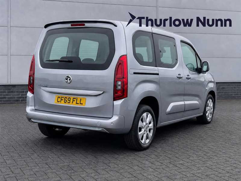 Vauxhall Combo Life 1.2 Turbo Energy White #8