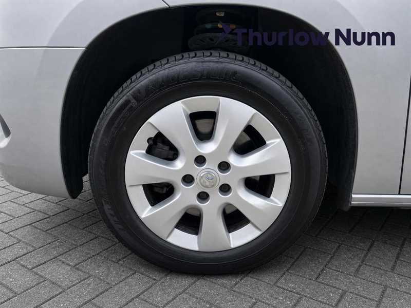 Vauxhall Combo Life Energy 1.2 Turbo Startstop 130Ps Grey #5