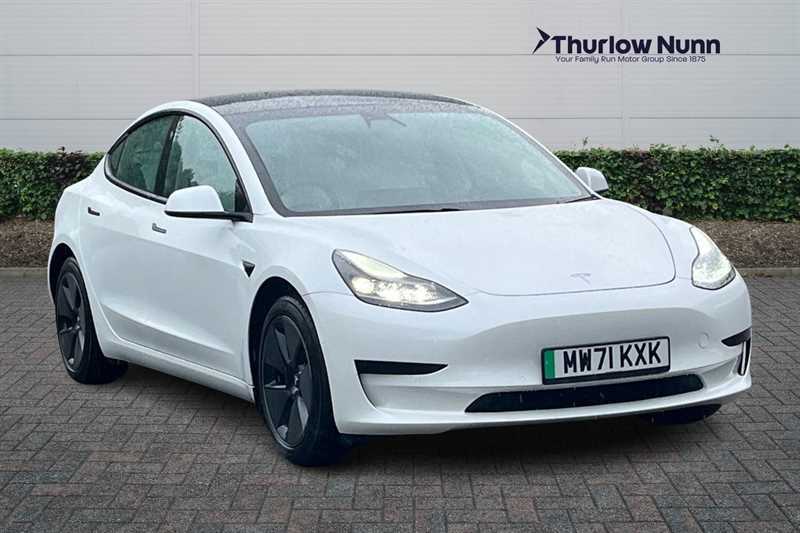 Tesla Model 3 Standard Range Plus Saloon Rwd White
