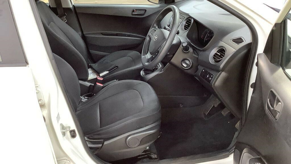 Hyundai I10 1L Se White #7