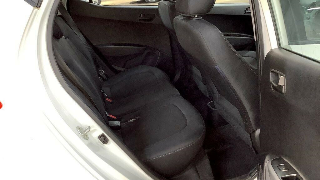 Hyundai I10 1L Se White #10