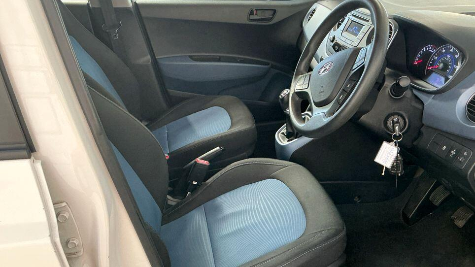 Hyundai I10 I10 S White #7