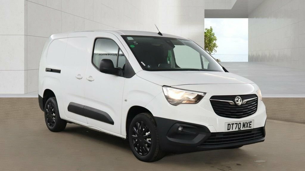 Vauxhall Combo 1.5L Edition White