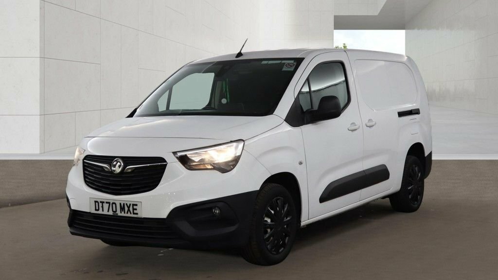 Vauxhall Combo 1.5L Edition White #2